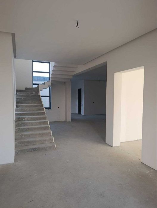 Продаётся дом 1,5 сотки в Мирзо-Улугбекском районе!