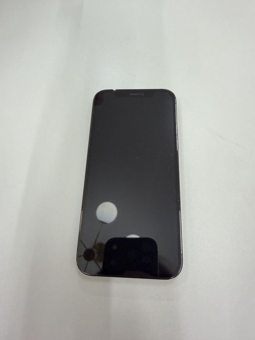 Iphone 12 Pro в хорошем состоянии