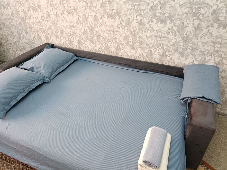 Сдам квартиру посуточно на Батыс 2