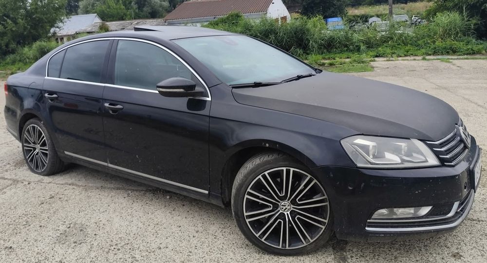 Trapa solara VW Passat B7