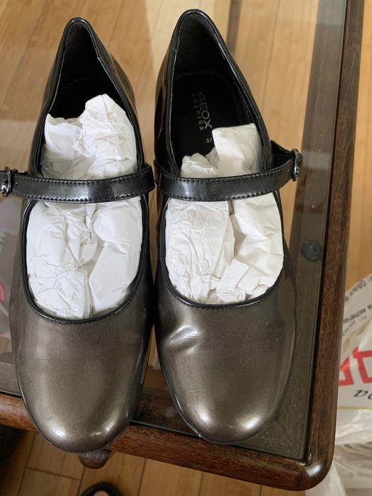 Елегантни сандали за момиче Geox 37 номер / спортни пролетни обувки 37