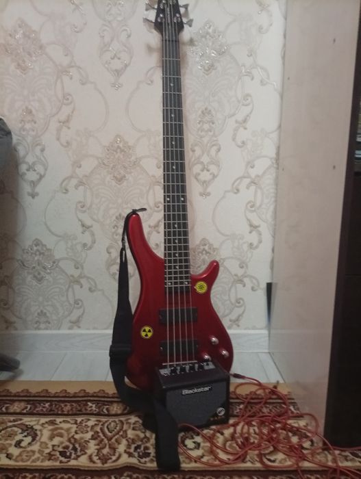 Басс Rockstar красный