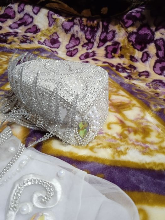 Kelinlik libos sotilad