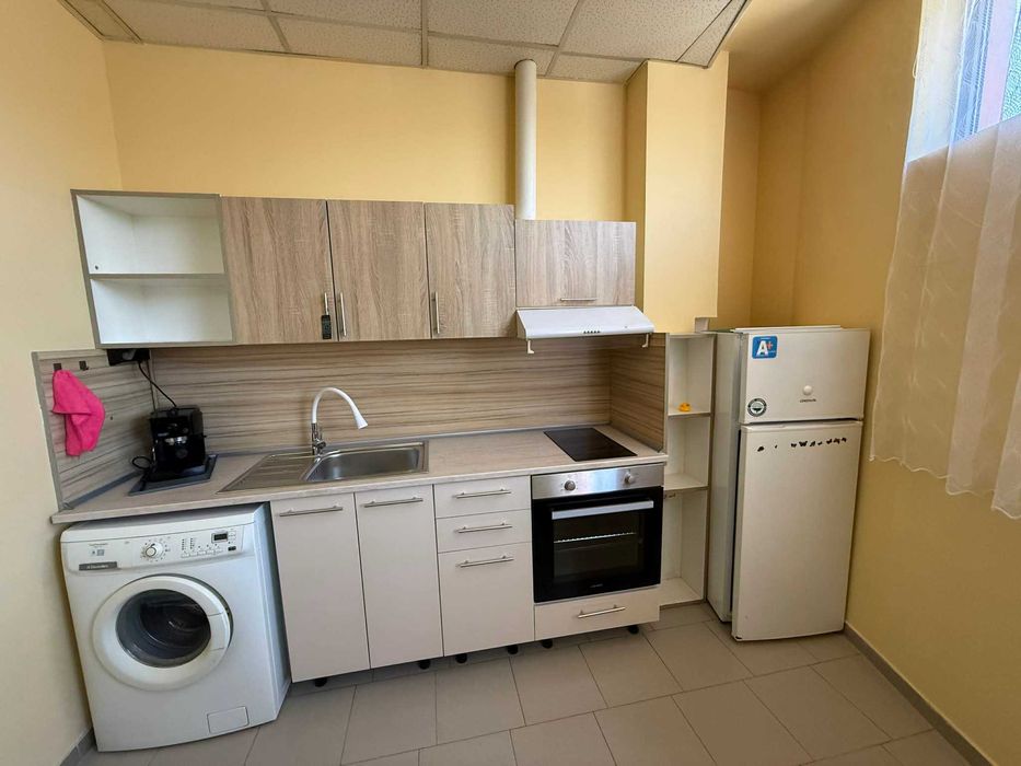 Двустаен ап. под наем в кв. Левски В