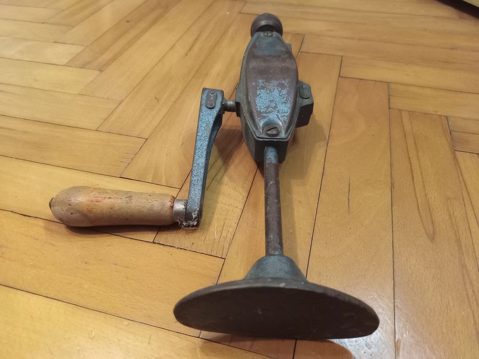 Старинен ръчен маткап за пробиване