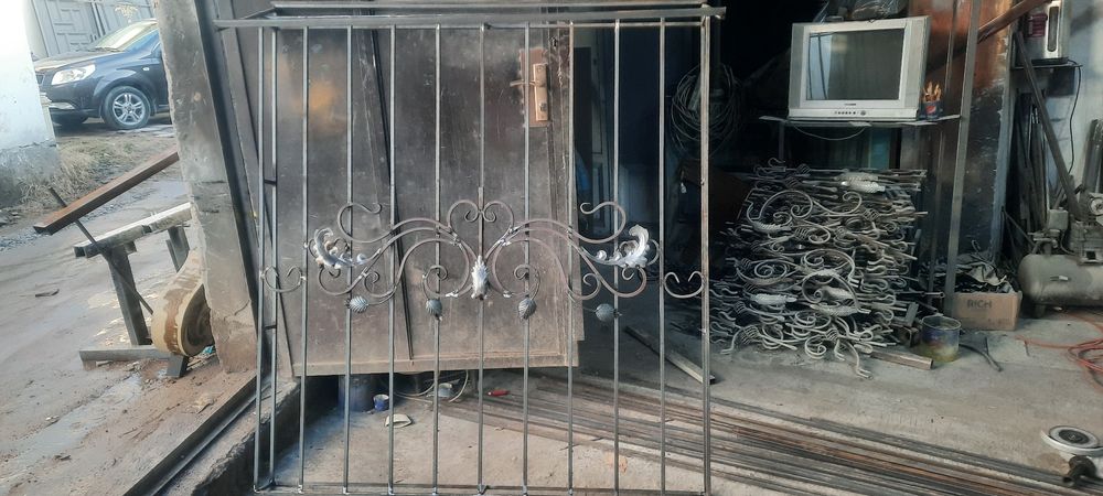 Reshotka panjara darvoza