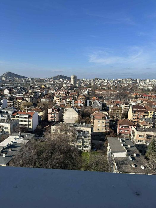 Продава се Тристаен апартамент в Пловдив, Съдийски - 118 кв.м за 778 €/кв.м - Снимка #11