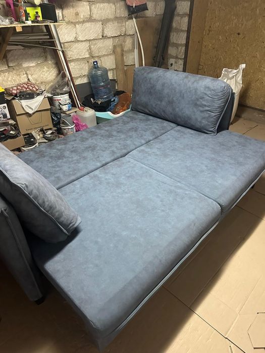 Продается диван в хорошем состоянии