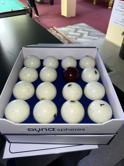 Продам бильярдные шары арамит оригинал бу