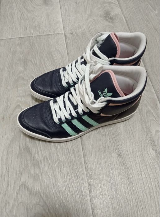 Кроссовки Adidas оригинал