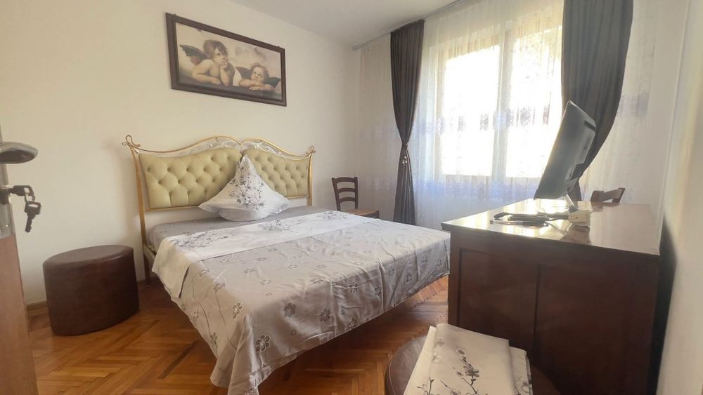 Apartament de închiriat