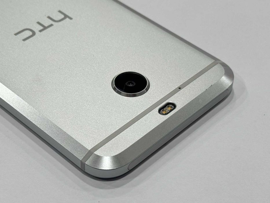 Телефон - HTC EVO 10