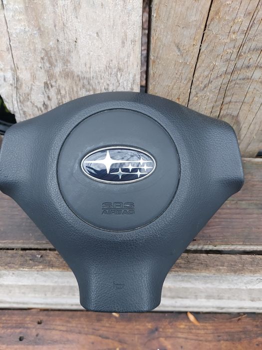 Аэрбаг руля Subaru Forester 2007 год .