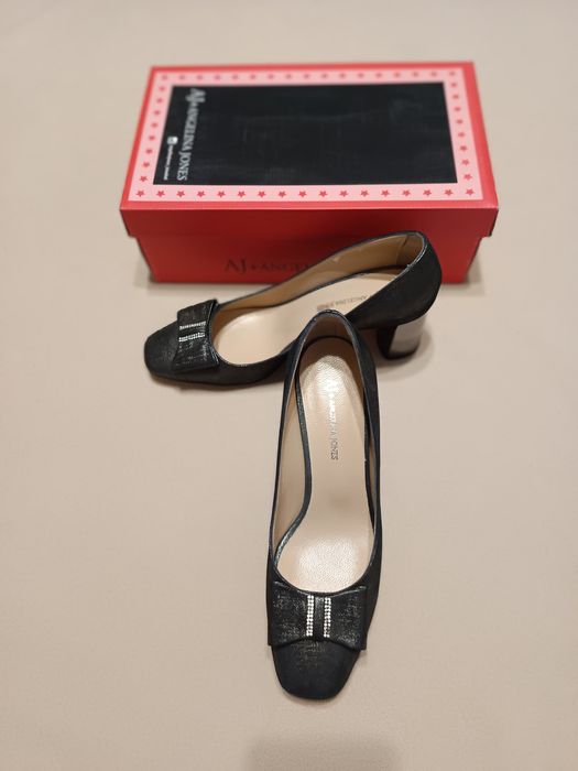 Официални обувки