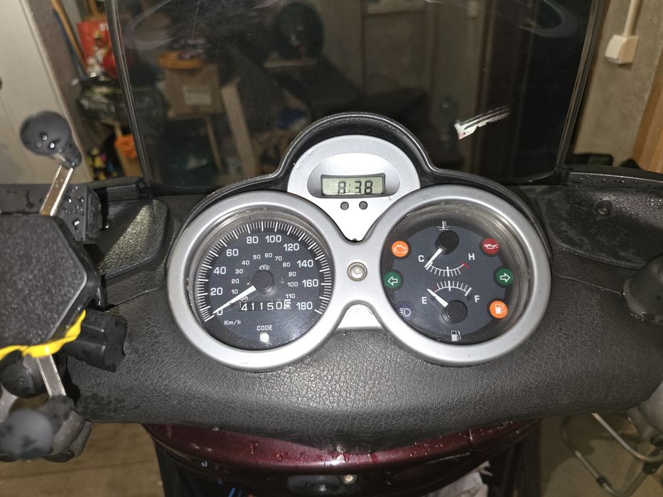 Piaggio Beverly 400ie, 41.000km, Topcase + 2 Sidecase
