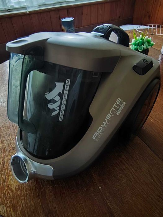 Rowenta compact power cyclonic прахосмукачка