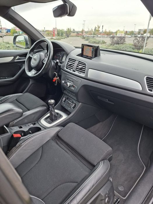 Audi Q3  2.0tdi an 2018 S-line