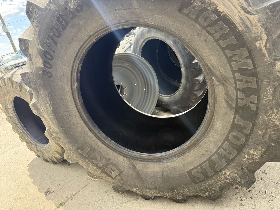 800/70r38 bkt tractor
