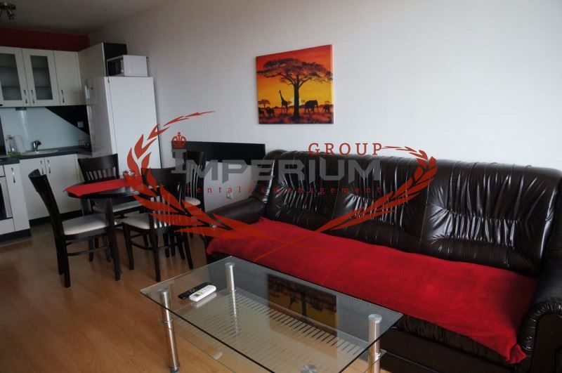 Продава се Двустаен апартамент в Варна, Левски - 64 кв.м за 2327 €/кв.м - Снимка #2