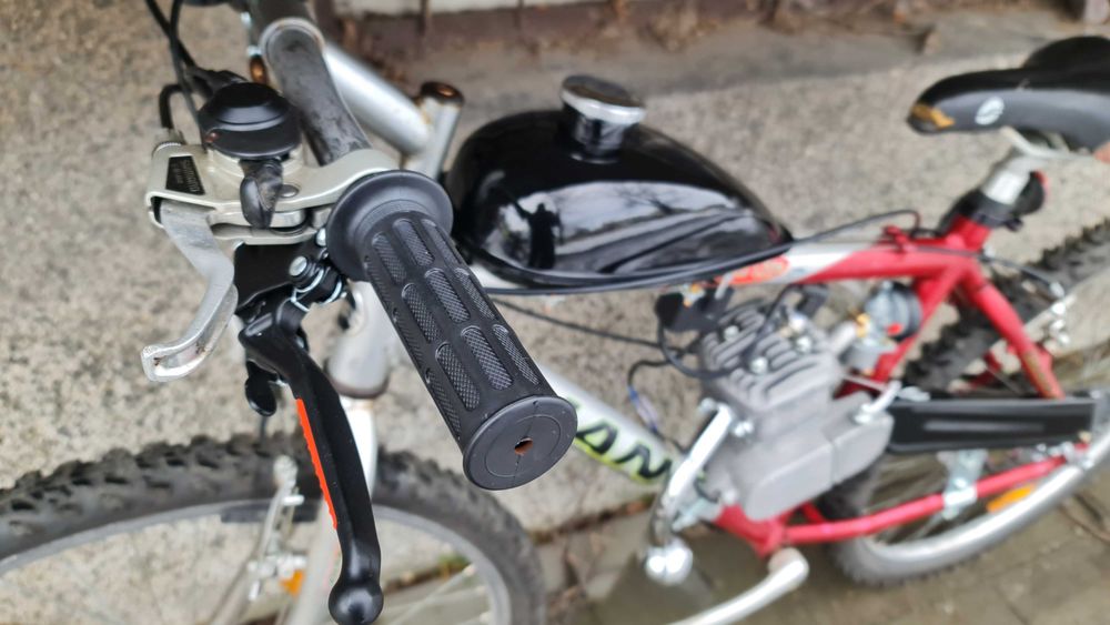 Моторно колело с нов двигател 80 куб,