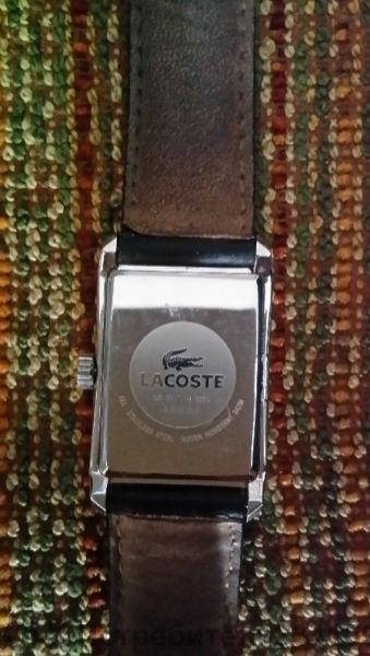 часовник лакоста