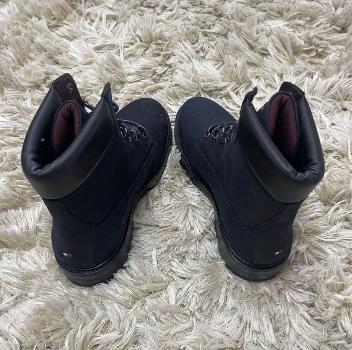 Ghete Tommy Hilfiger Piele produs Original și Nou Unisex la preț Redus