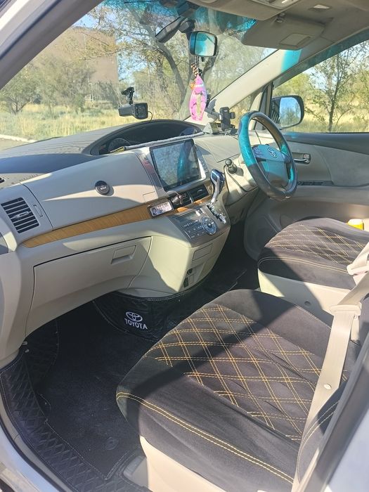 Продам Toyota estima
