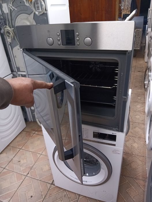 Иноксова фурна за вграждане Bosch Made in Germany 2 години гаранция!