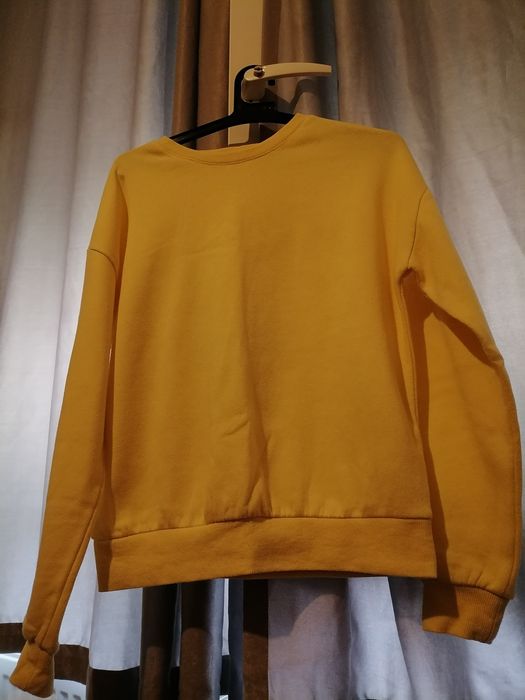 Pulover galben, marimea M