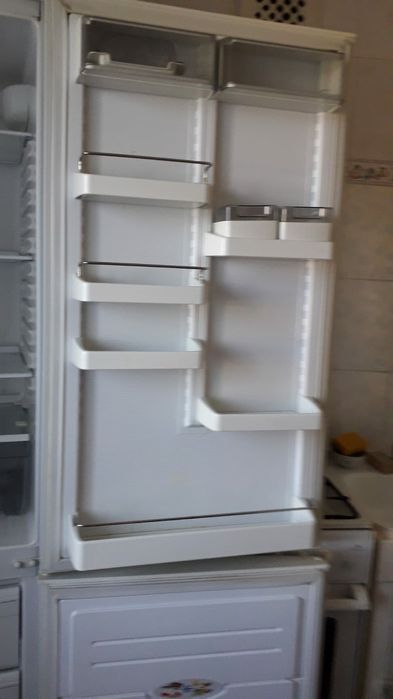 Продам холодильник "Атлант"