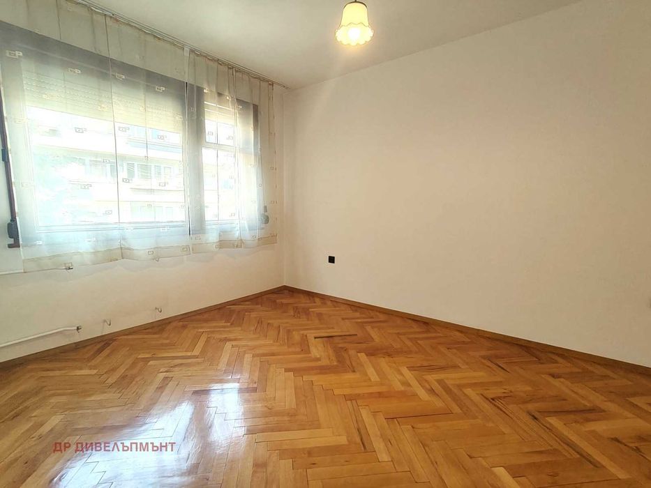 Продава се Двустаен апартамент в София, Лозенец - 71 кв.м за 4505 €/кв.м - Снимка #10