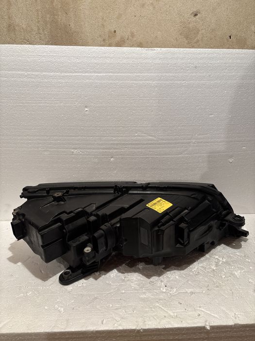 Фар Skoda Octavia