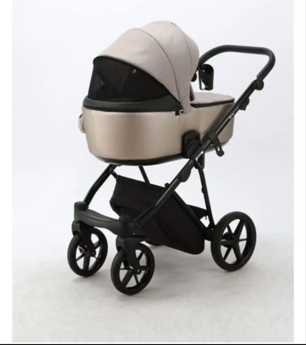 Продам коляску 2в1 Adamex