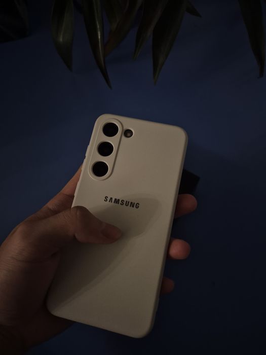 Samsung s23  самсунг с23