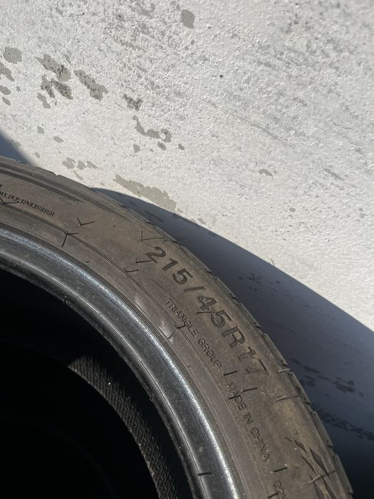Продам 2 баллона 215/45/17