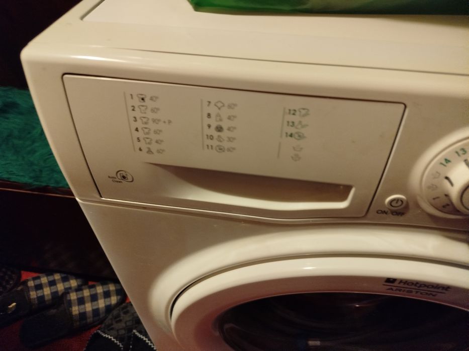 Пералня Ariston WML 6081 6kg A+/ на части /