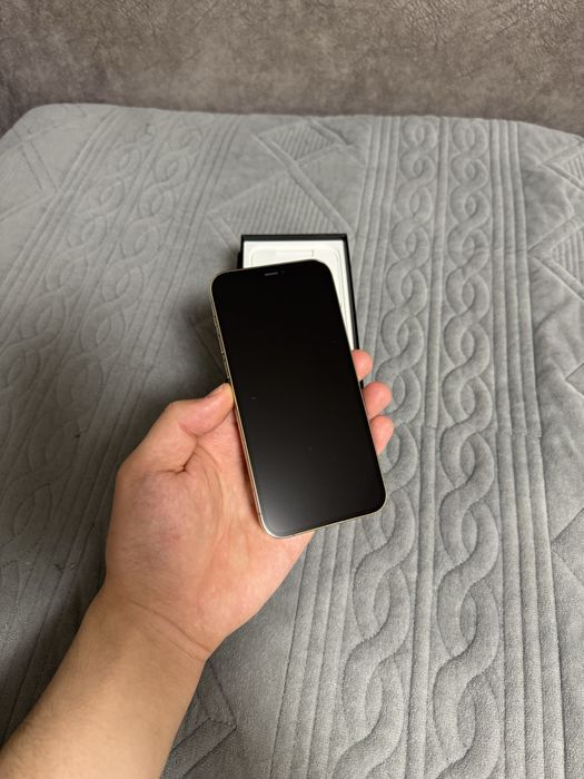 iPhone 12 Pro 128гб в идеальном состоянии