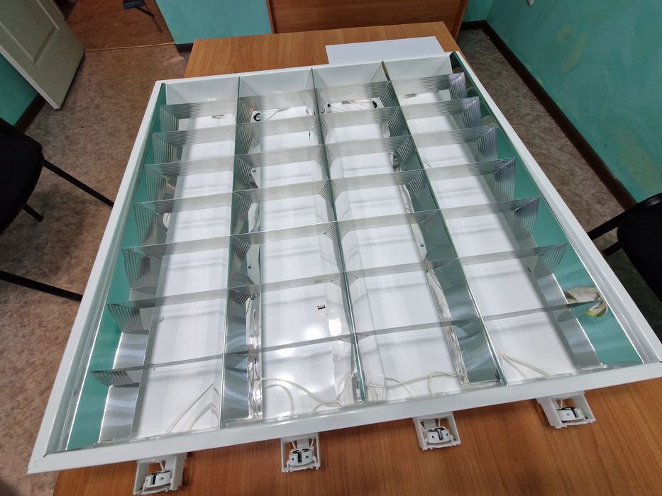 Светильник подвесной армстронг