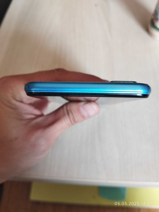 Продавам Vivo V2027