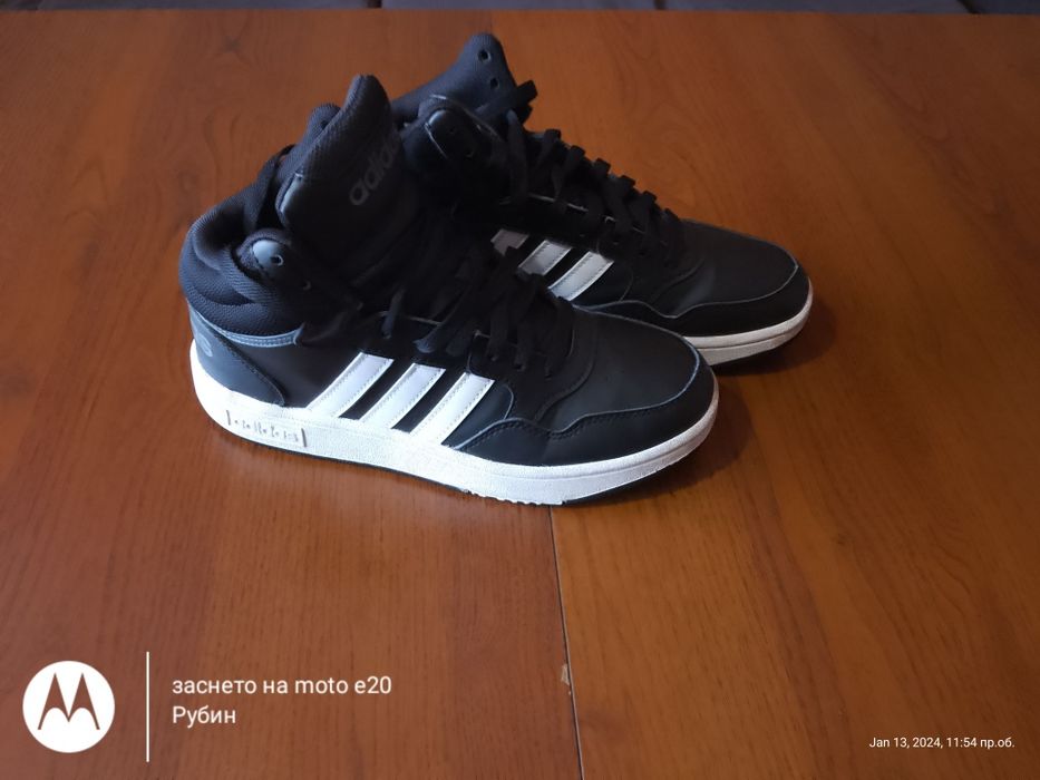 Маратонки Adidas