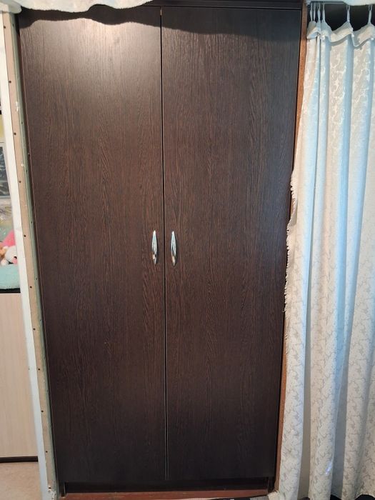 Продам платяной шкаф