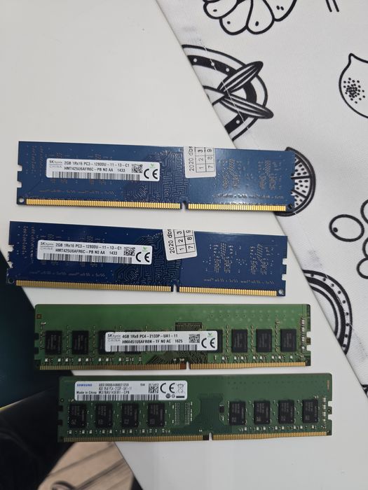 Placute RAM  DDR3 2x2 GB si 2x4GB