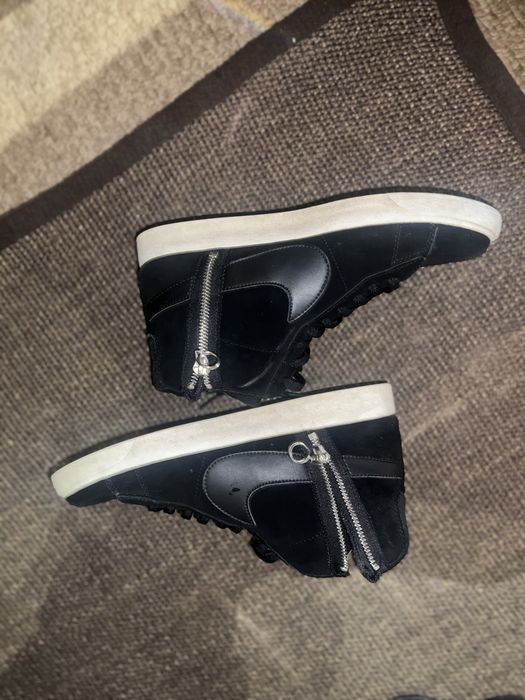 Продам Кроссовки Nike