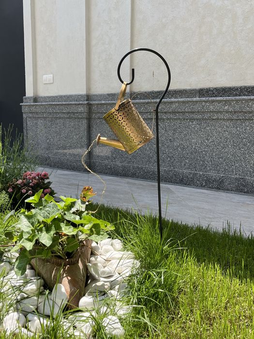 Декоративная Лейка для сада на солнечных батареях