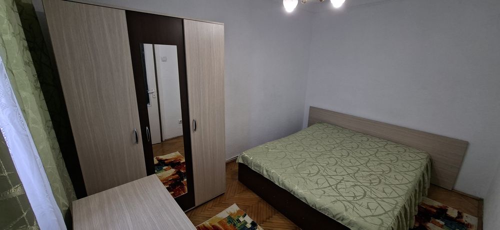 Inchiriat apartament 15-20 min mers pe jos Piata Unirii / UMF