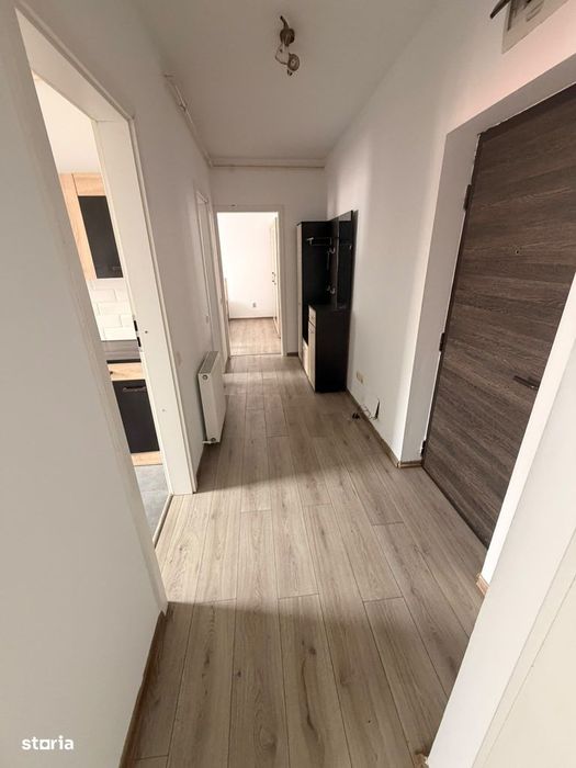 Apartament, 2 camere decomandate, parcare subterana, zona Traian Vuia