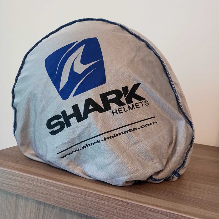 Vând cască moto SHARK
