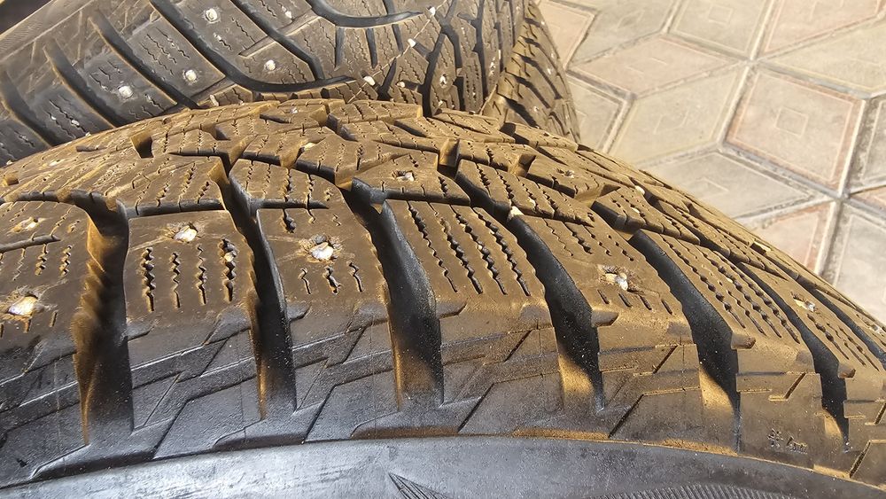 Резина bridgestone blizzak комплект