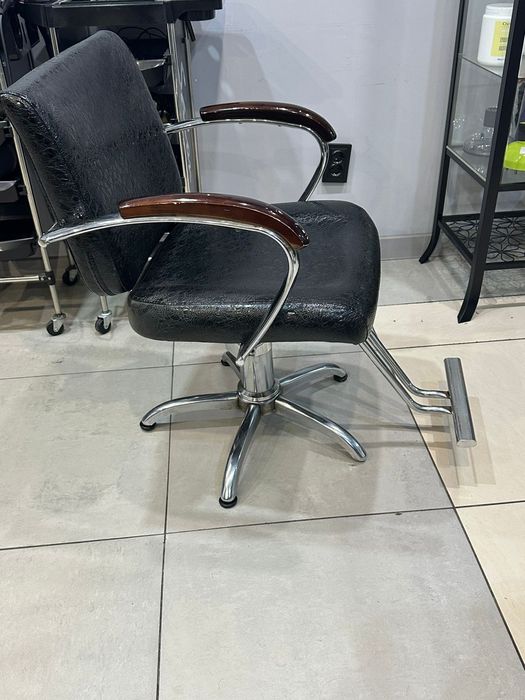 Кресло парикмахерское