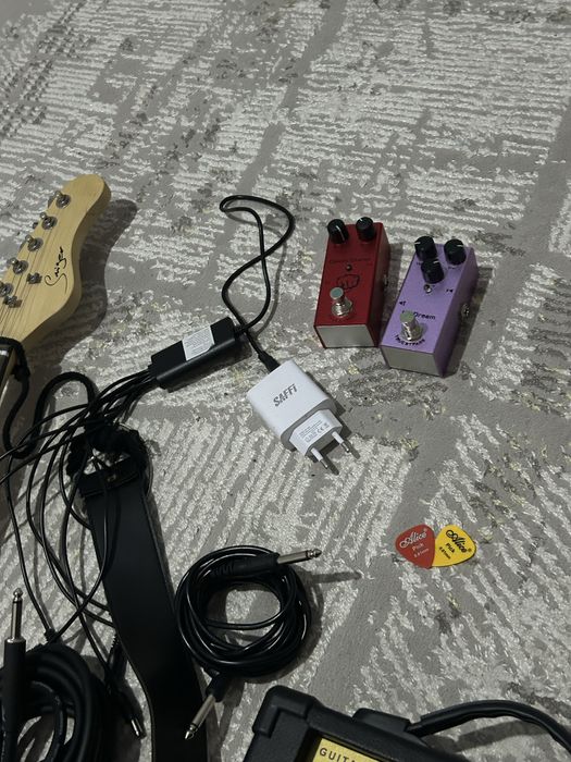 Электрогитара полный комплект